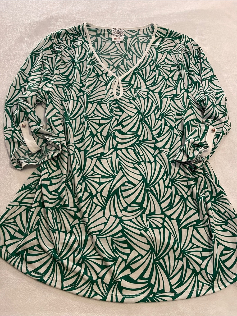 NAIF Green & White Abstract V-Neck Tunic